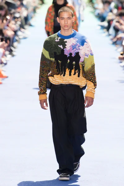 Look 54